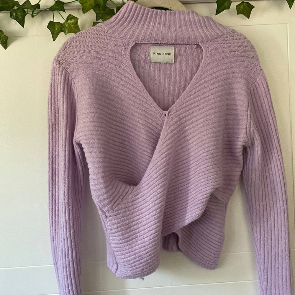 Size small purple cute turtle neck